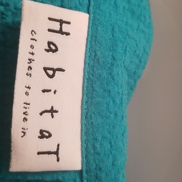 Beautiful turquoise blouse with wooden buttons - Picture 3 of 4